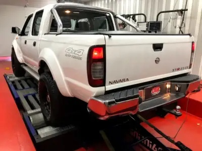 Nissan Patrol 3L ECU remap — Nissan Navara D22 ST-R 2.5 CR on the dyno — ECU tuning session