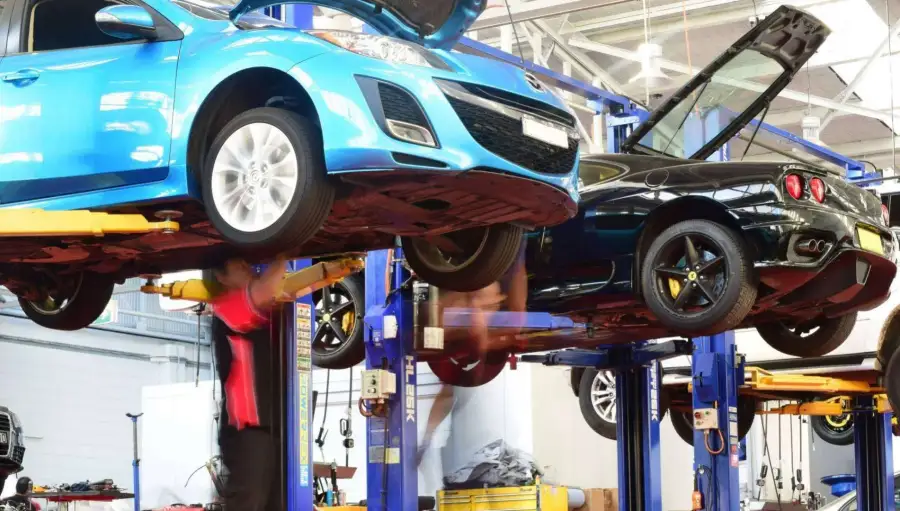 Diesel Tuning Australia / Hi-Tech Auto service bay, Sydney